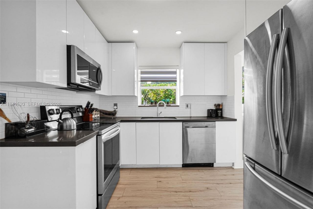 37 NW 47th St, Miami, FL 33127 Photo