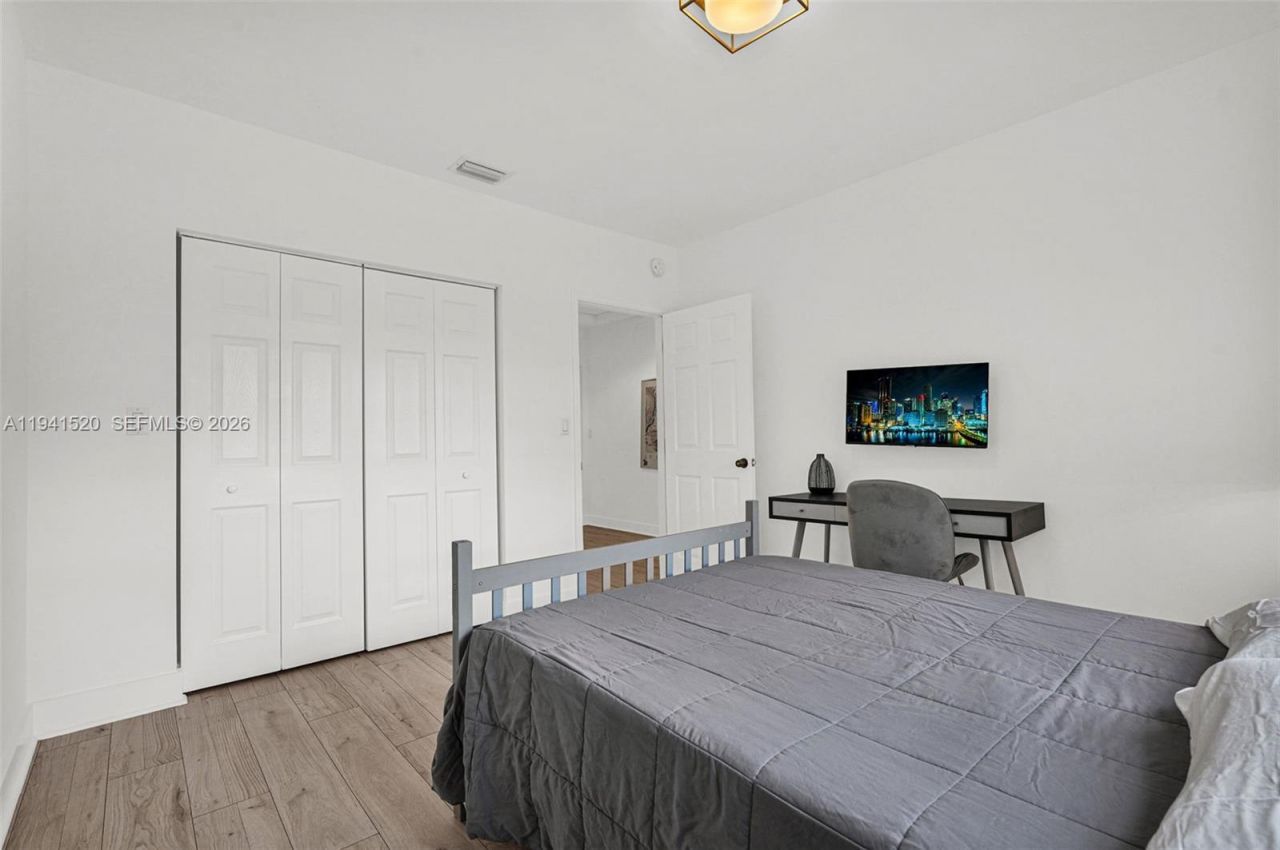 37 NW 47th St, Miami, FL 33127 Photo