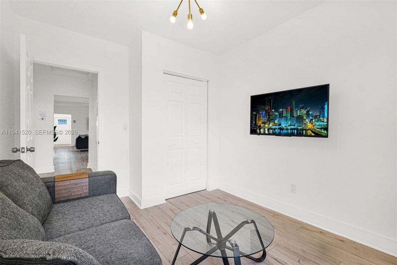 37 NW 47th St, Miami, FL 33127 Photo