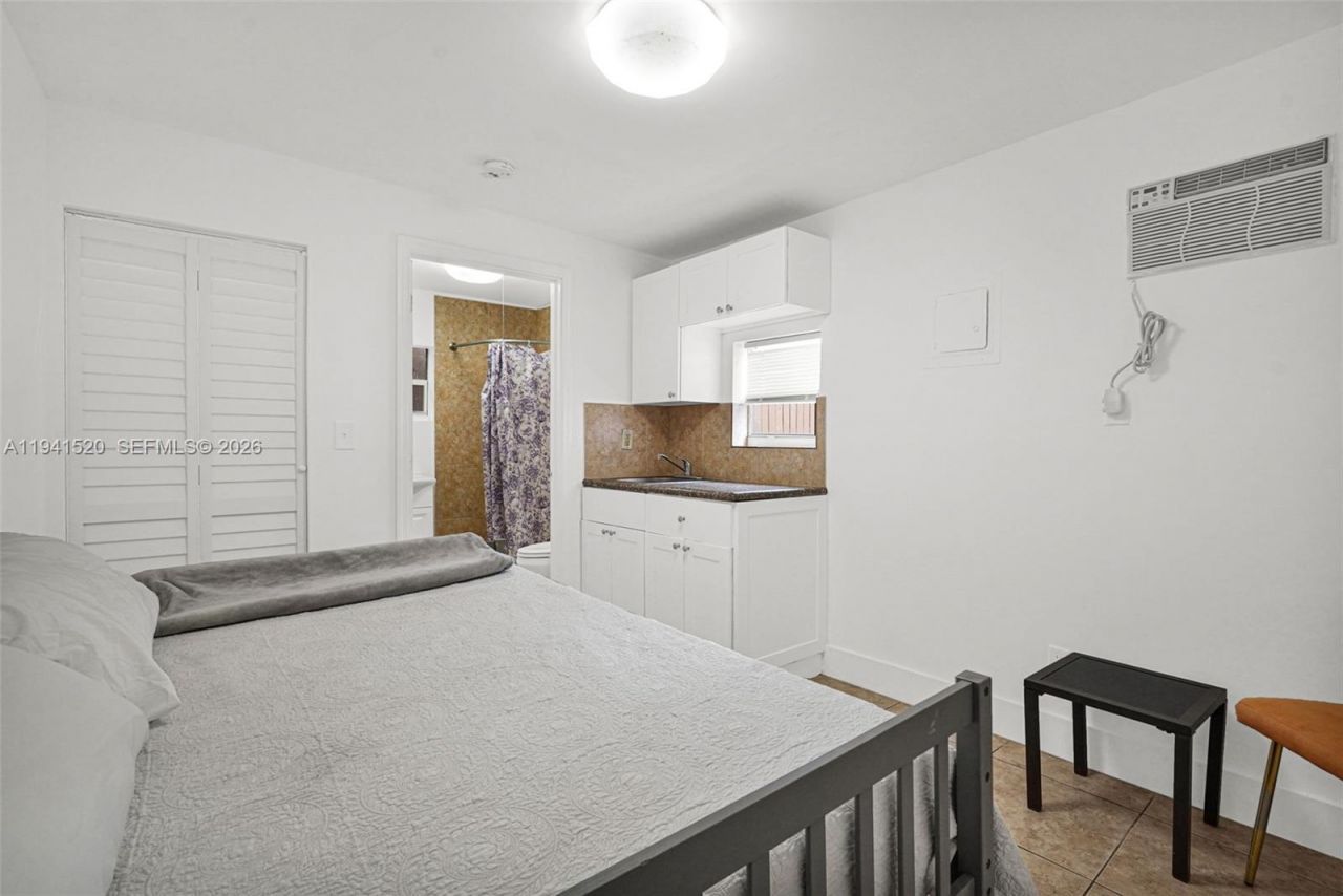 37 NW 47th St, Miami, FL 33127 Photo