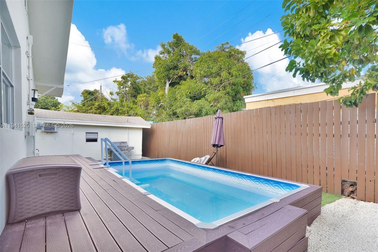 37 NW 47th St, Miami, FL 33127 Photo