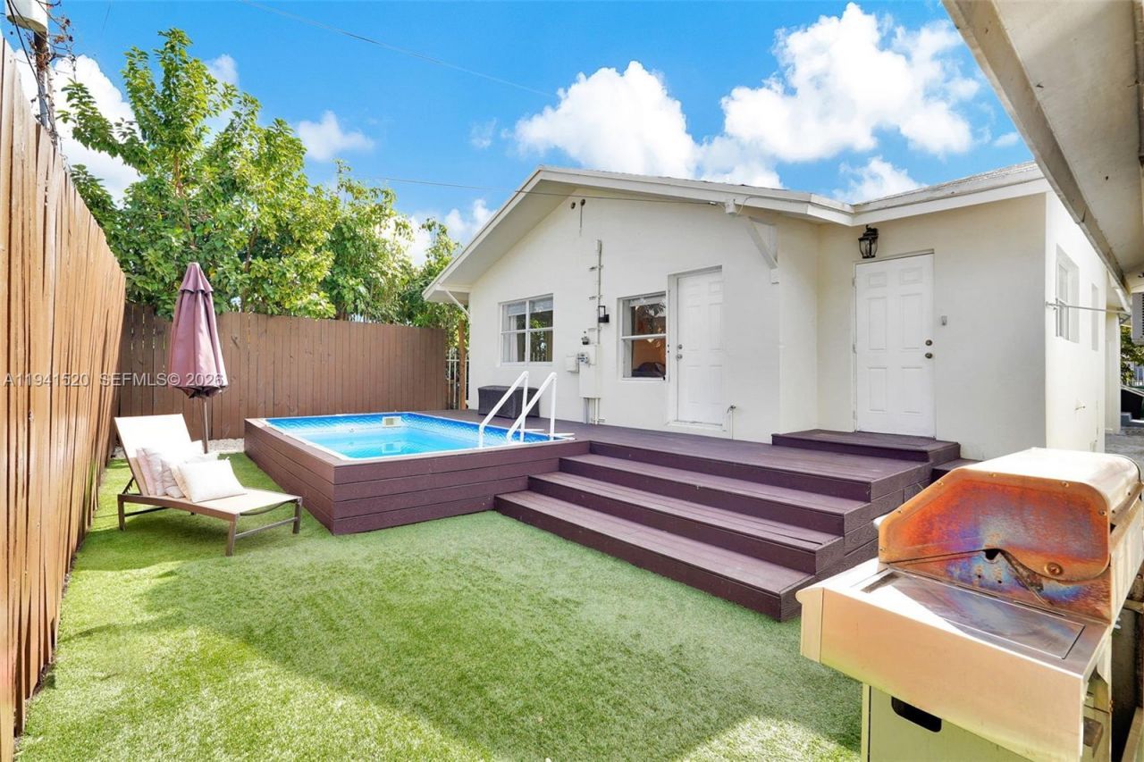 37 NW 47th St, Miami, FL 33127 Photo