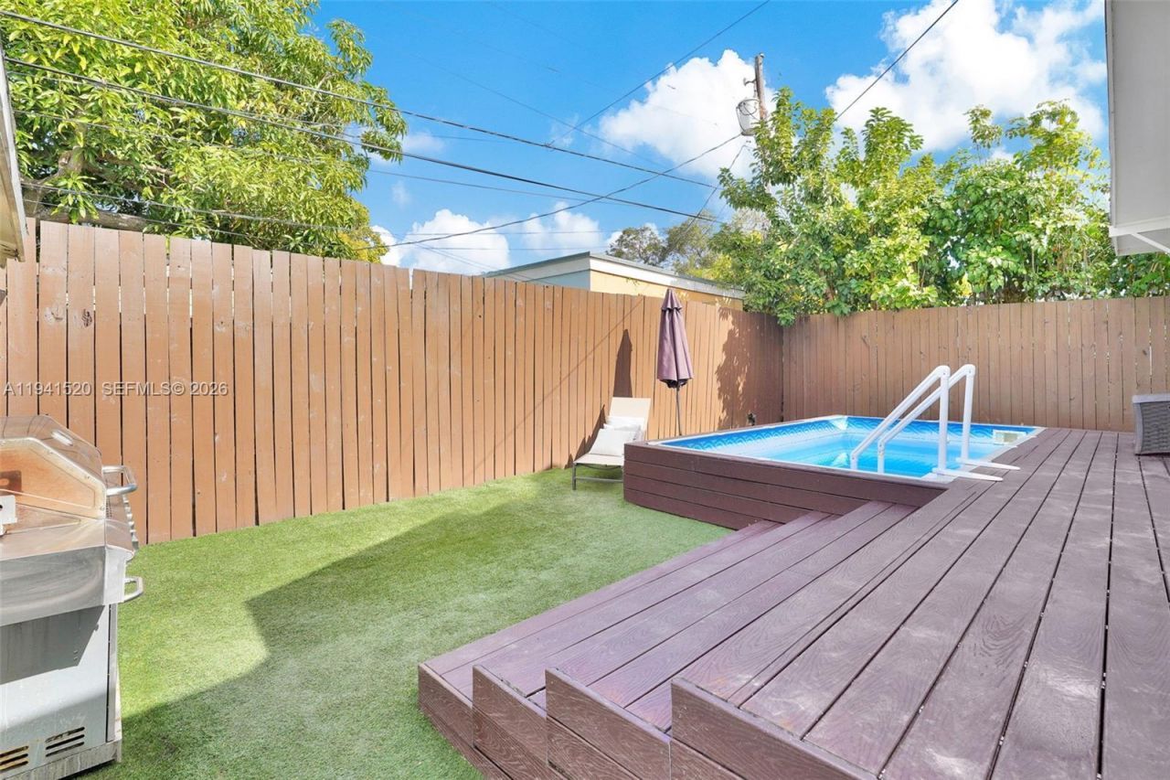 37 NW 47th St, Miami, FL 33127 Photo