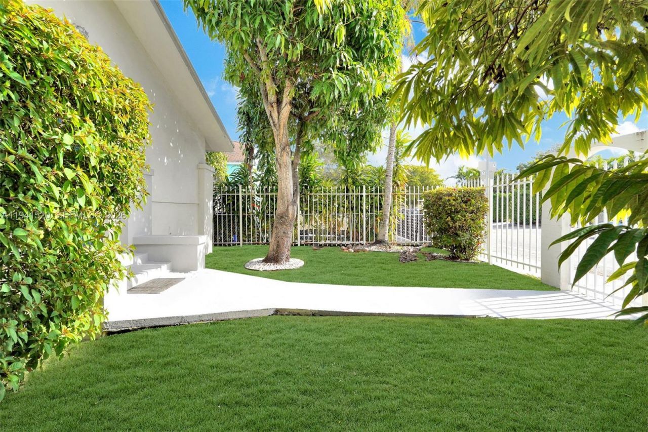 37 NW 47th St, Miami, FL 33127 Photo