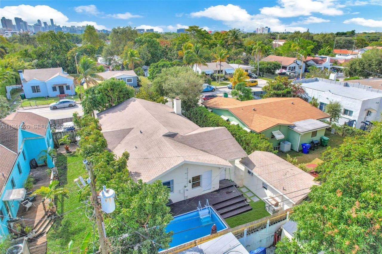 37 NW 47th St, Miami, FL 33127 Photo