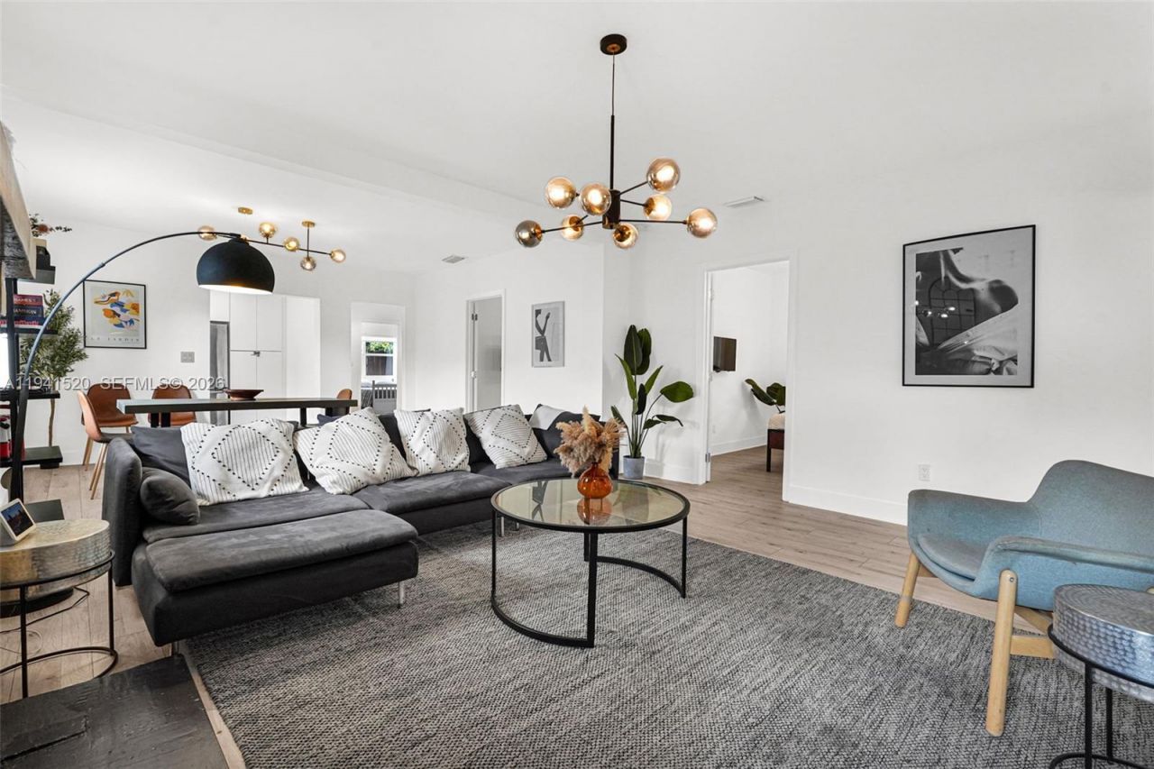 37 NW 47th St, Miami, FL 33127 Photo