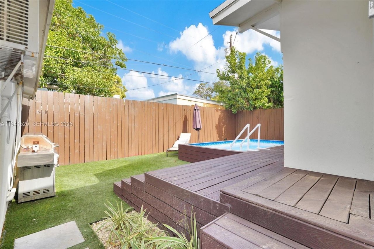 37 NW 47th St, Miami, FL 33127 Photo