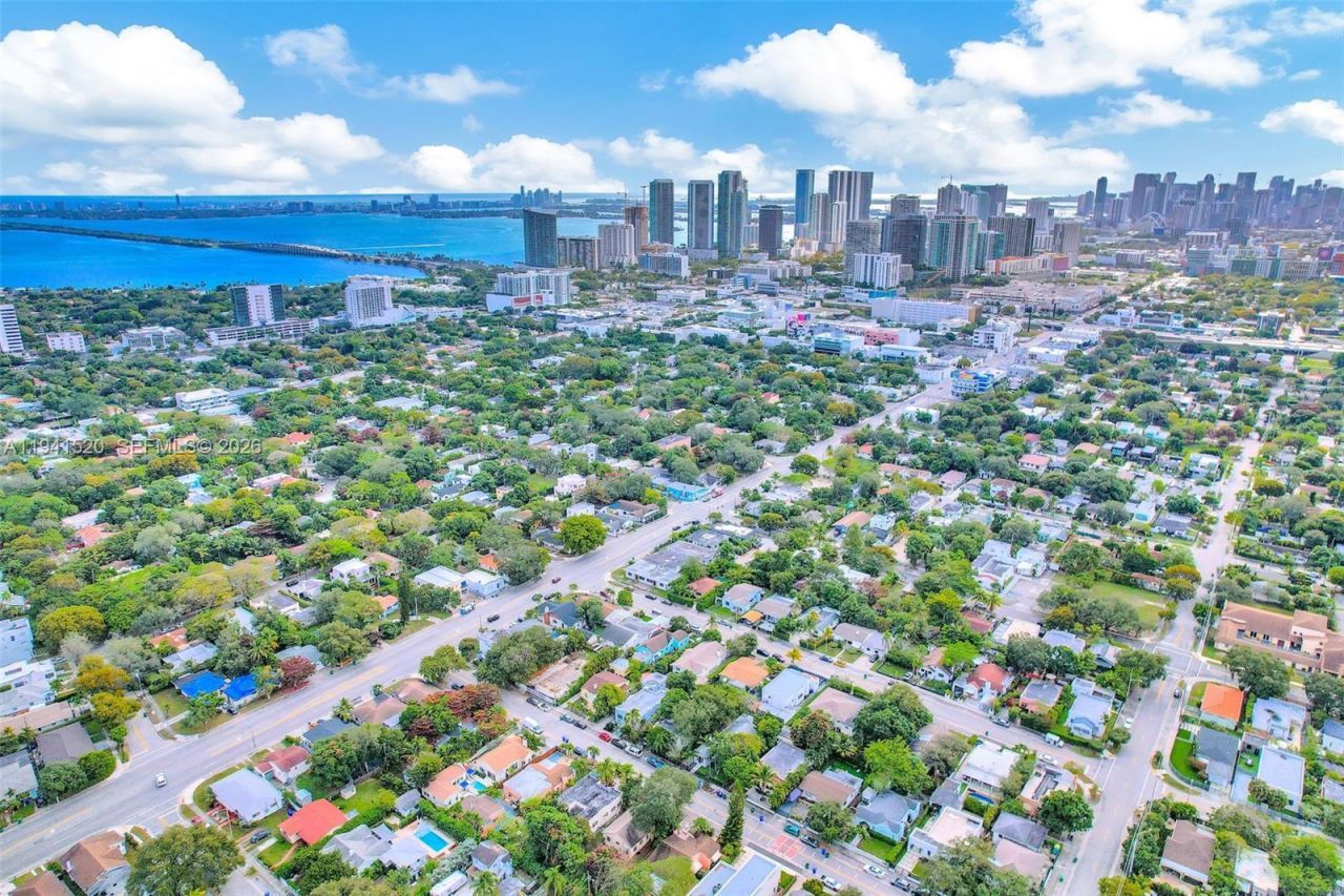 37 NW 47th St, Miami, FL 33127 Photo