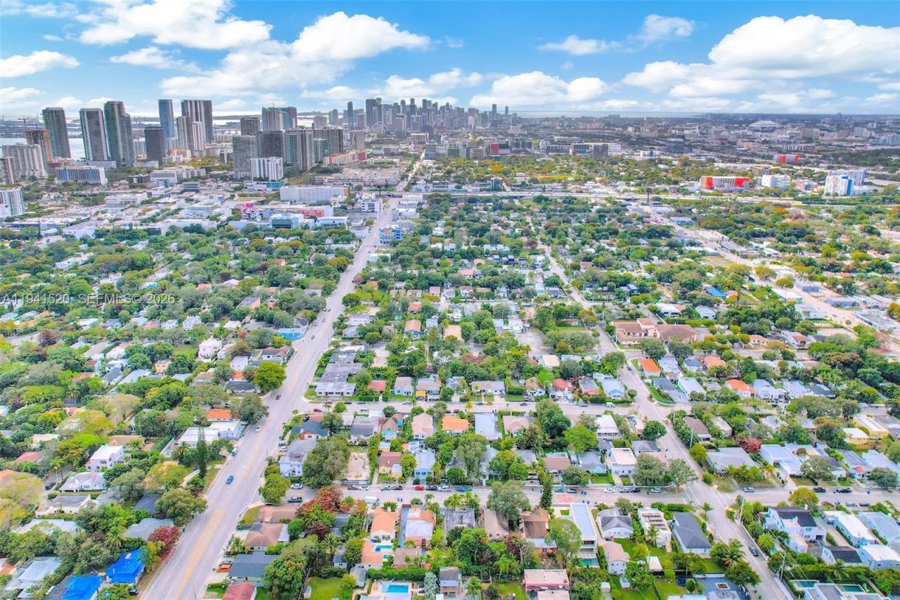 37 NW 47th St, Miami, FL 33127 Photo