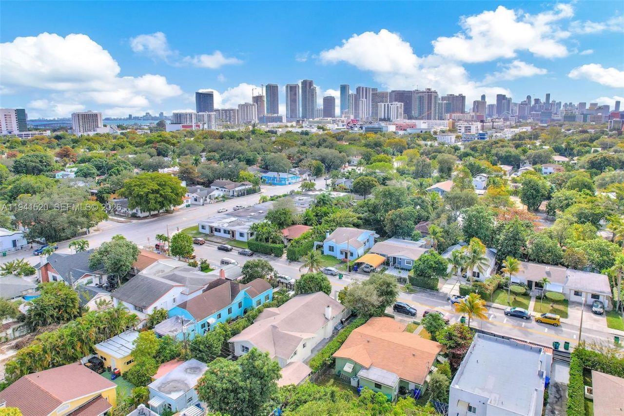 37 NW 47th St, Miami, FL 33127 Photo