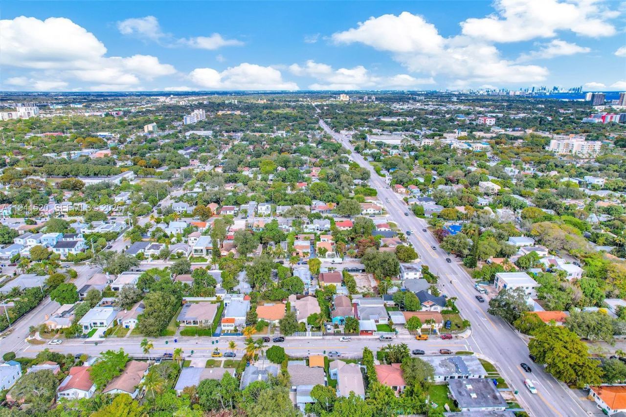 37 NW 47th St, Miami, FL 33127 Photo