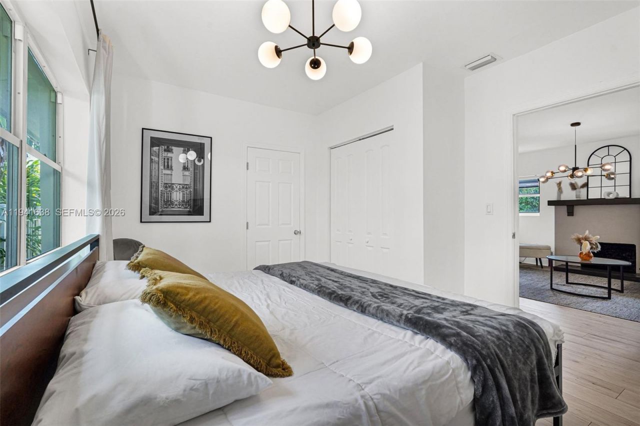 37 NW 47th St, Miami, FL 33127 Photo