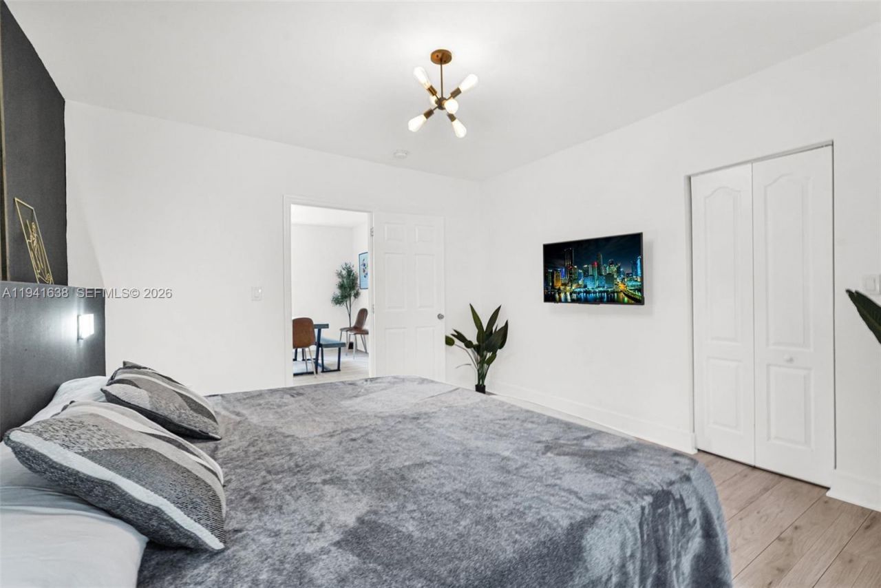 37 NW 47th St, Miami, FL 33127 Photo