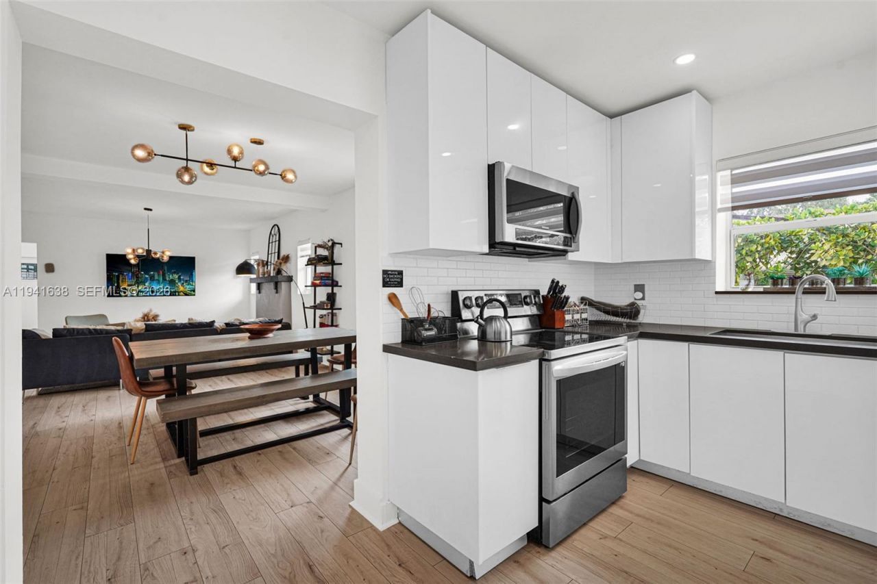 37 NW 47th St, Miami, FL 33127 Photo