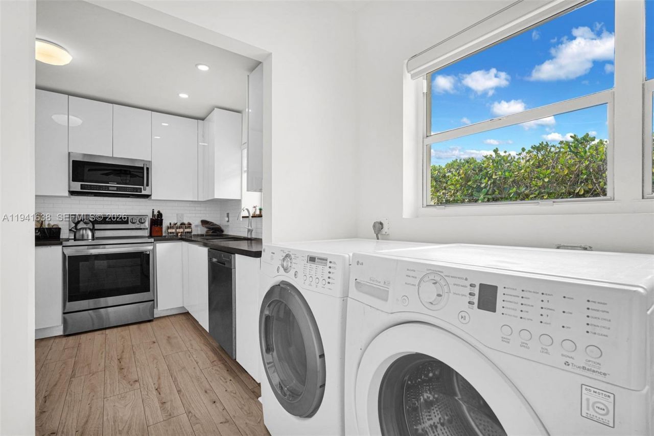 37 NW 47th St, Miami, FL 33127 Photo