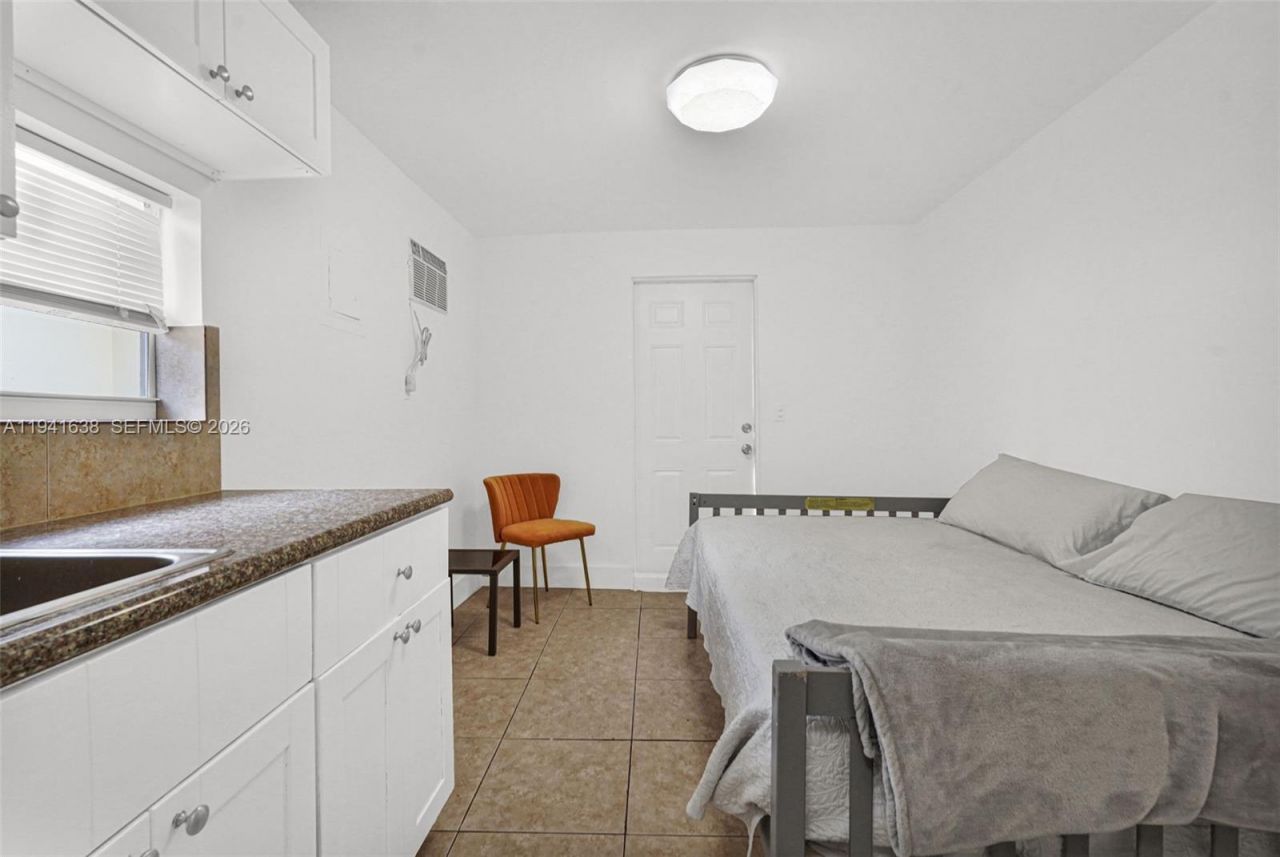 37 NW 47th St, Miami, FL 33127 Photo