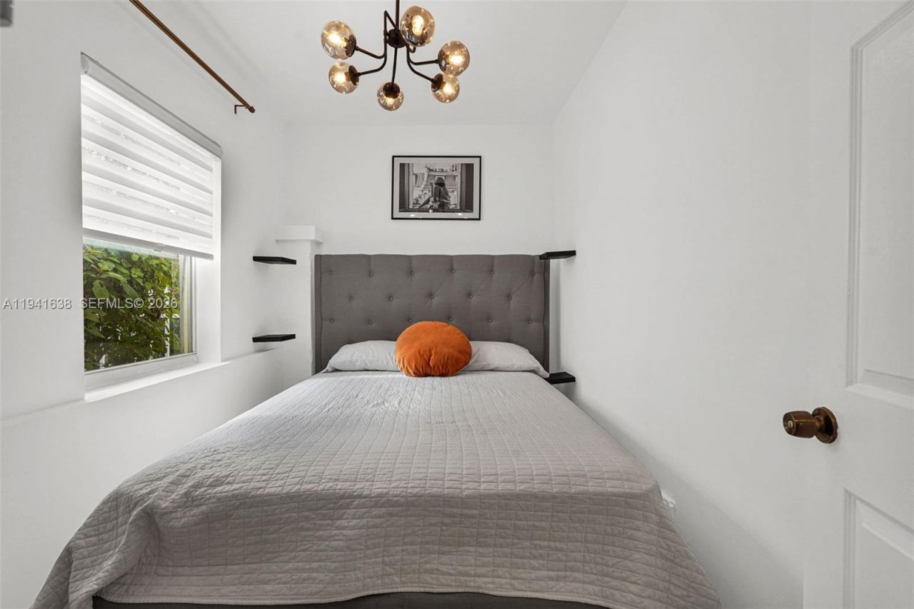 37 NW 47th St, Miami, FL 33127 Photo