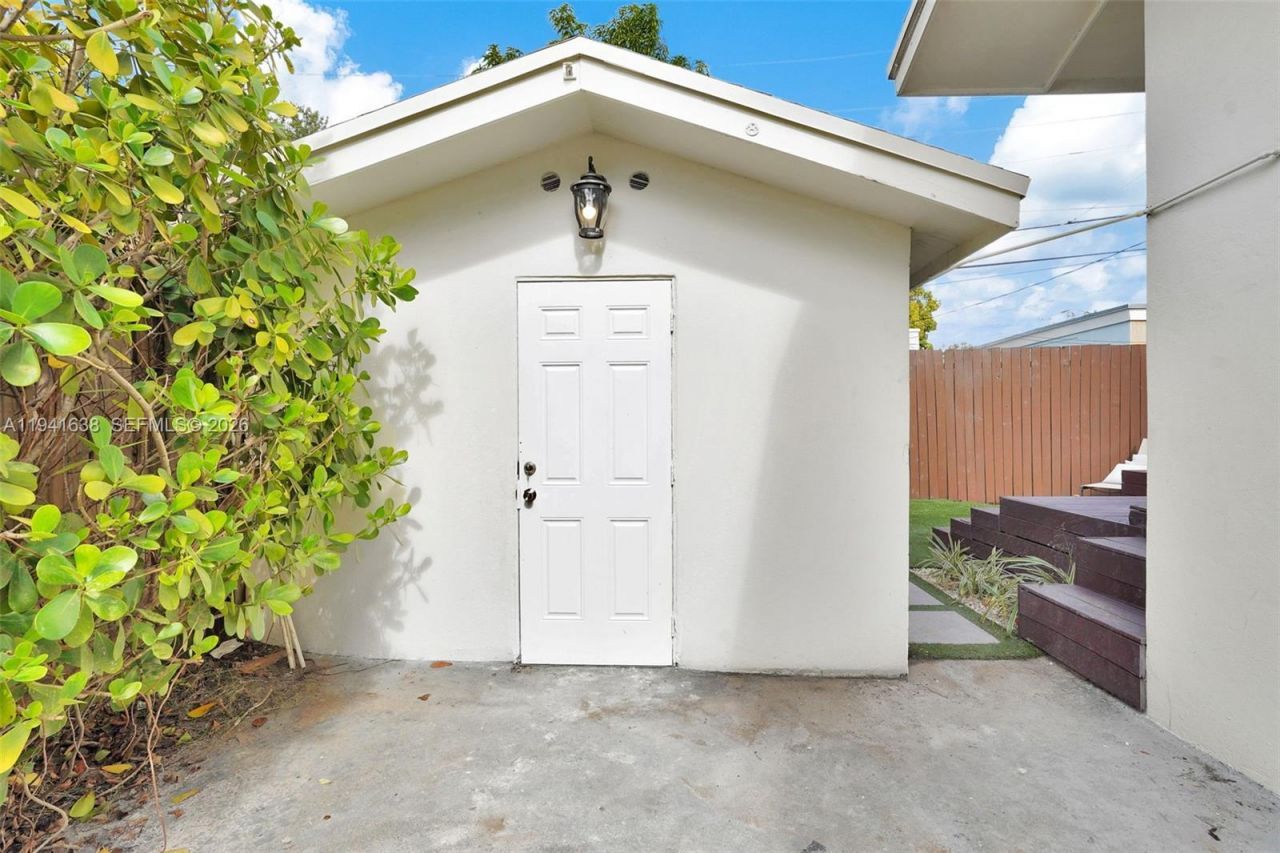 37 NW 47th St, Miami, FL 33127 Photo