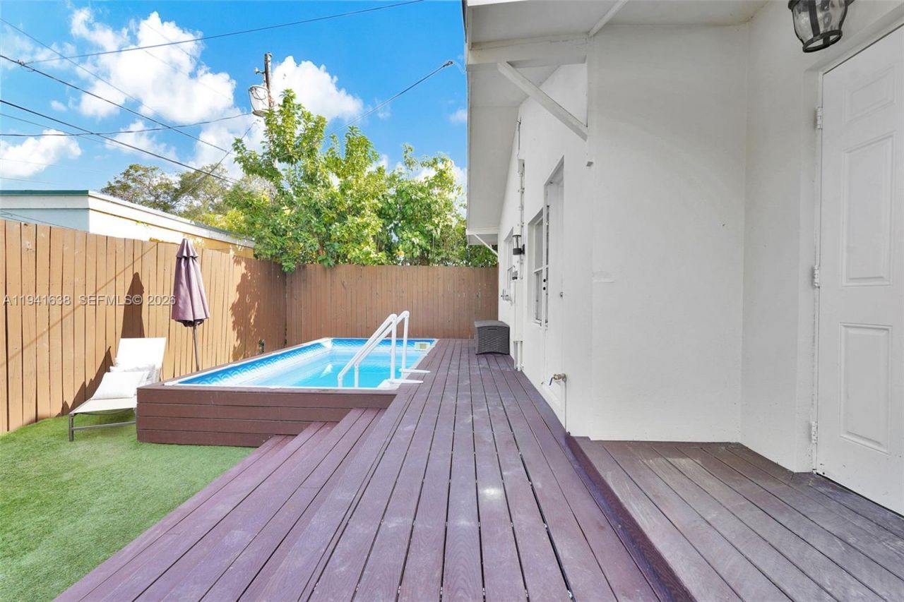 37 NW 47th St, Miami, FL 33127 Photo