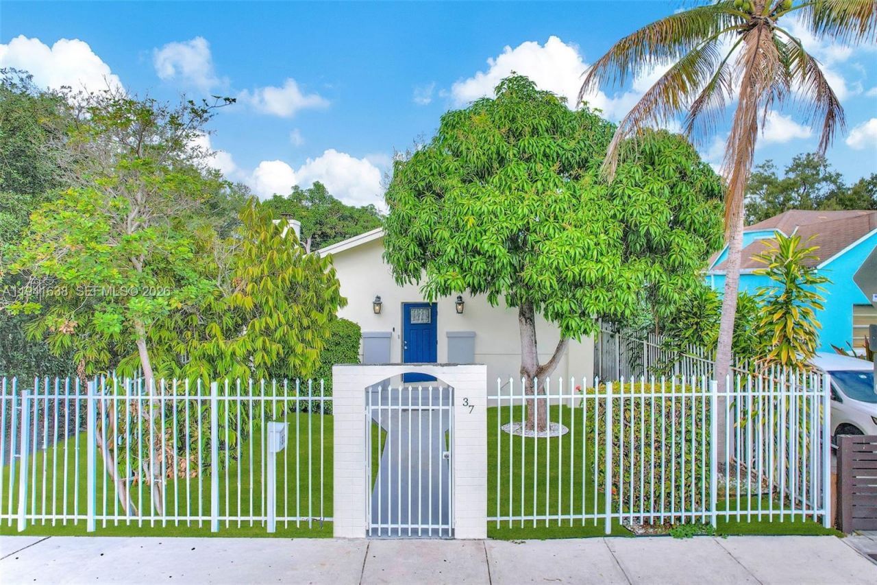 37 NW 47th St, Miami, FL 33127 Photo