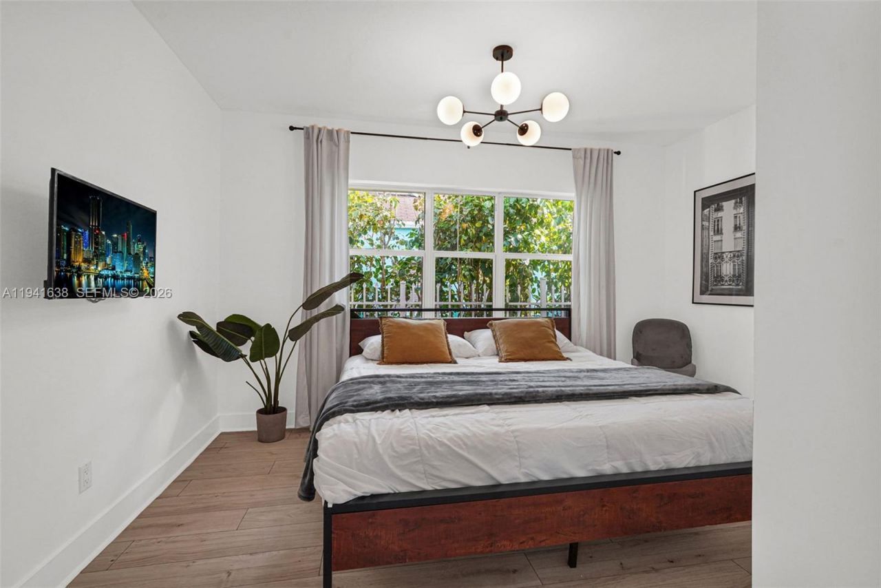 37 NW 47th St, Miami, FL 33127 Photo