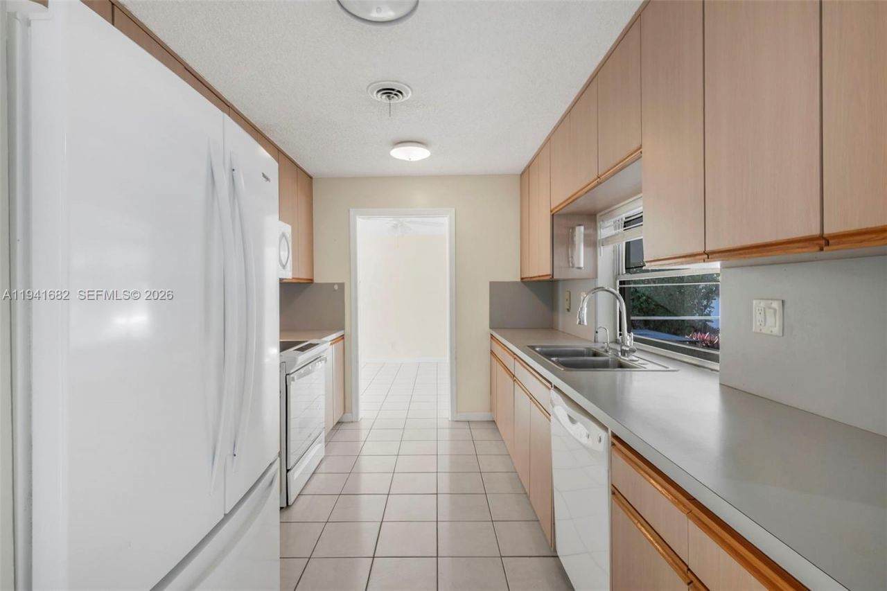 5561 NE 26th Ave, Fort Lauderdale, FL 33308 Photo