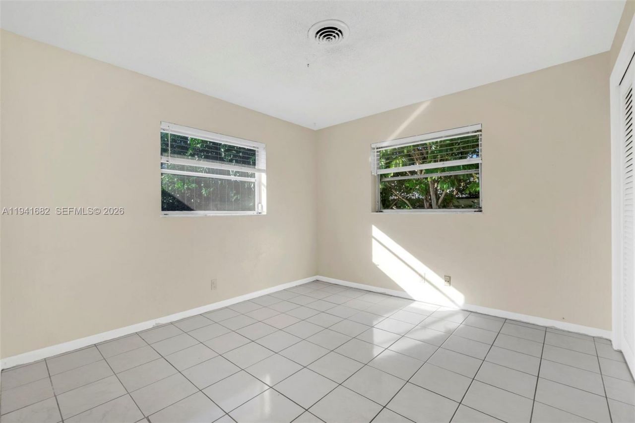 5561 NE 26th Ave, Fort Lauderdale, FL 33308 Photo