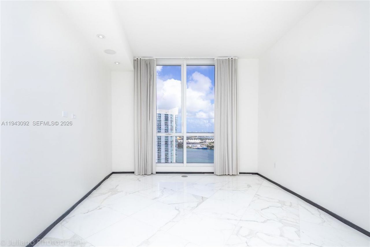901 Brickell Key Blvd, Unit 3407, Miami, FL 33131 Photo