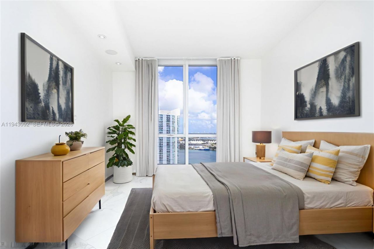 901 Brickell Key Blvd, Unit 3407, Miami, FL 33131 Photo