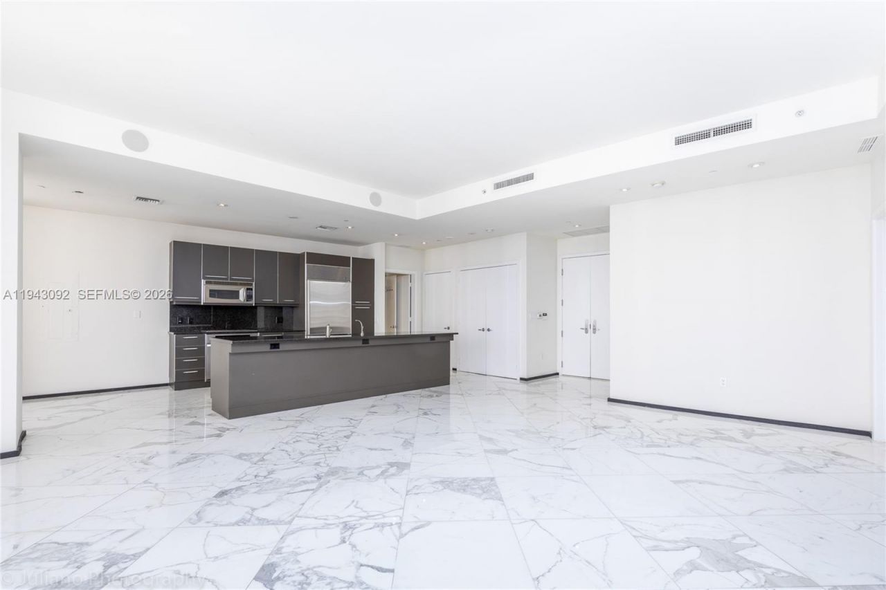 901 Brickell Key Blvd, Unit 3407, Miami, FL 33131 Photo