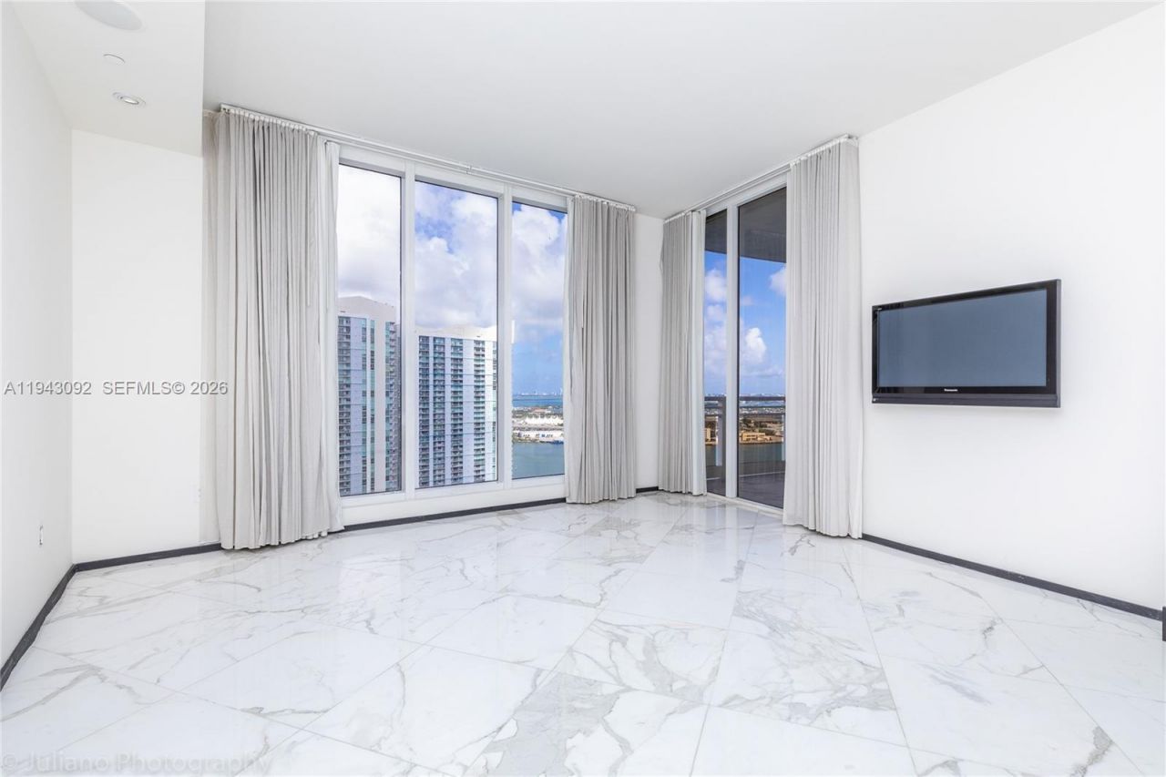 901 Brickell Key Blvd, Unit 3407, Miami, FL 33131 Photo