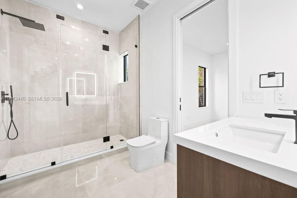 1122 NE 10th Ave, Fort Lauderdale, FL 33304 Photo