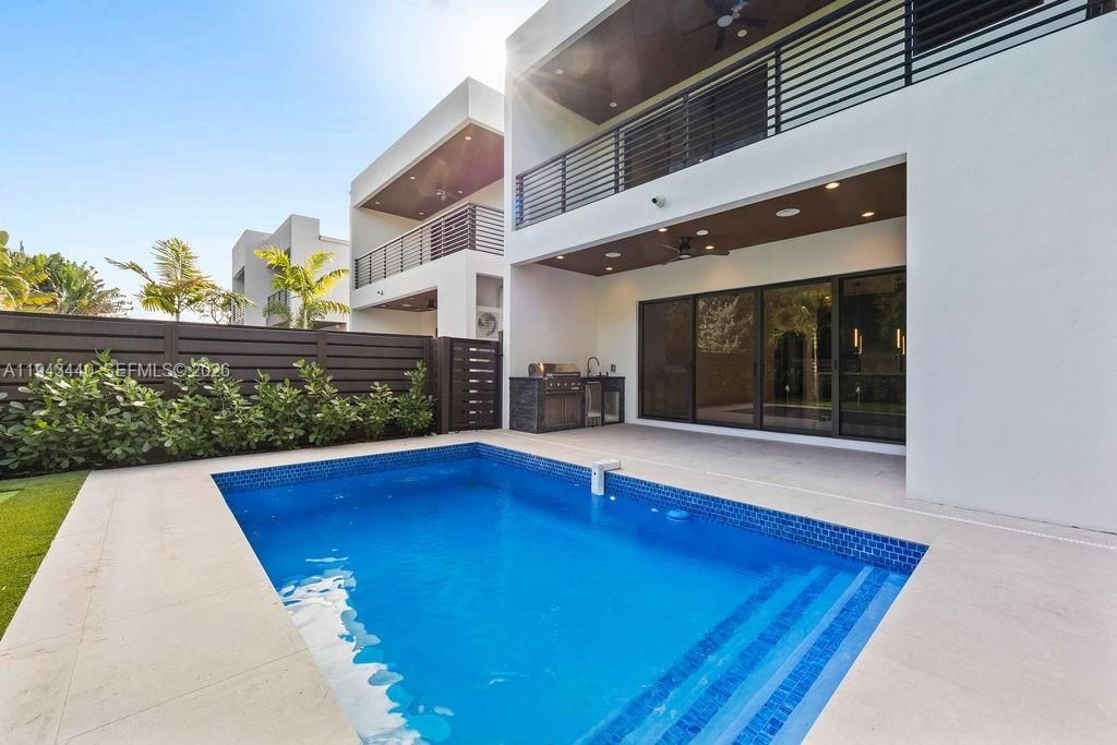 1122 NE 10th Ave, Fort Lauderdale, FL 33304 Photo