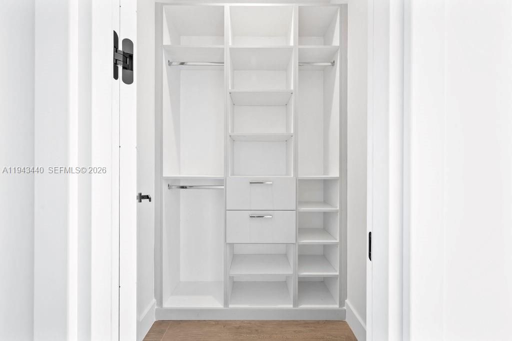 1122 NE 10th Ave, Fort Lauderdale, FL 33304 Photo