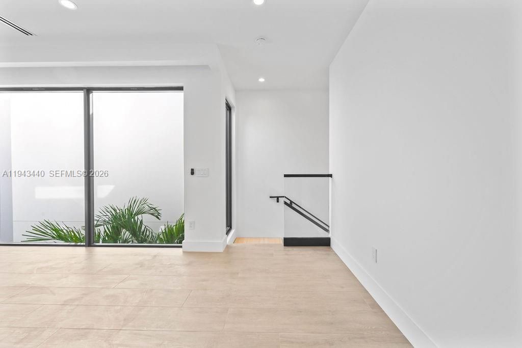 1122 NE 10th Ave, Fort Lauderdale, FL 33304 Photo