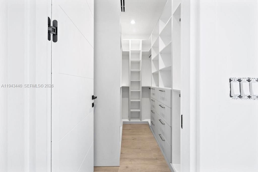 1122 NE 10th Ave, Fort Lauderdale, FL 33304 Photo