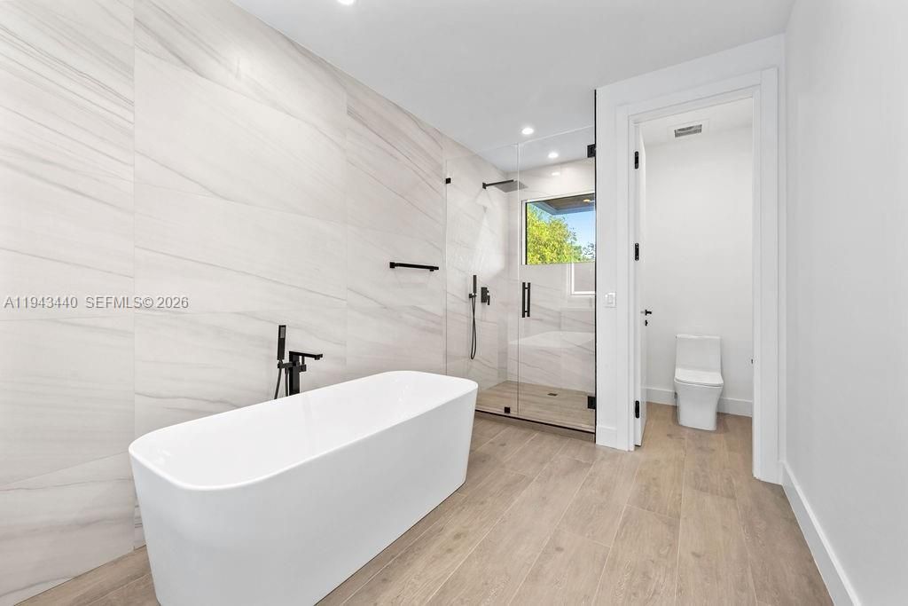 1122 NE 10th Ave, Fort Lauderdale, FL 33304 Photo