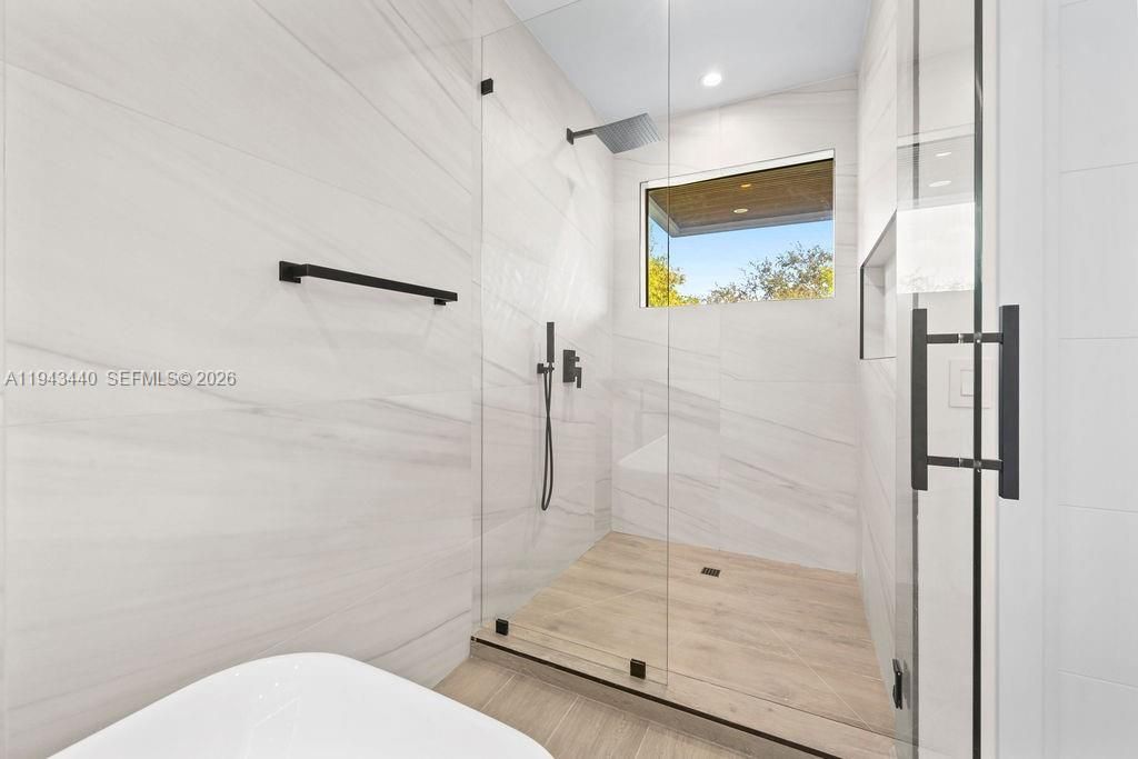 1122 NE 10th Ave, Fort Lauderdale, FL 33304 Photo