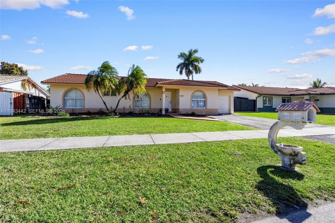 20235 SW 132nd Ave, Miami, FL 33177 Photo