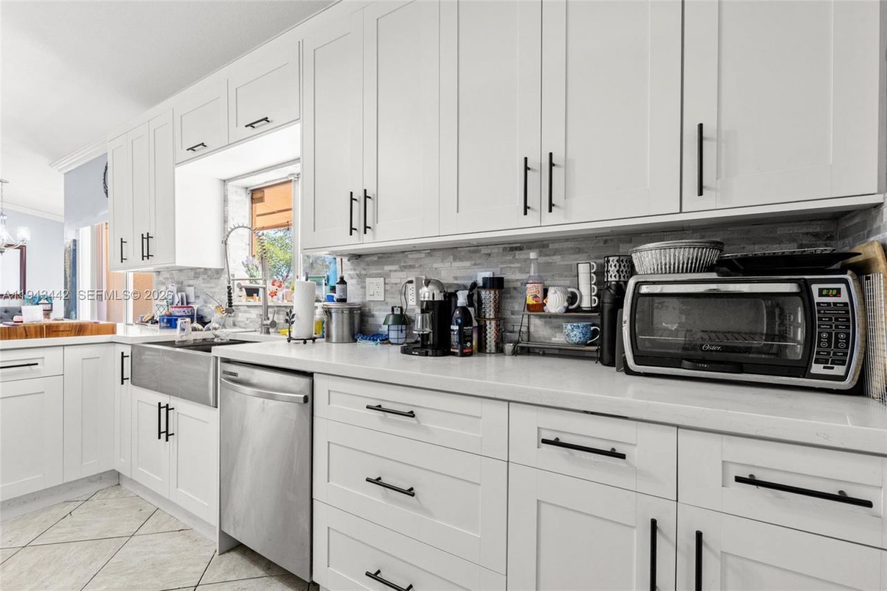 20235 SW 132nd Ave, Miami, FL 33177 Photo