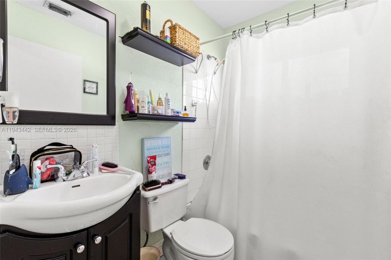 20235 SW 132nd Ave, Miami, FL 33177 Photo