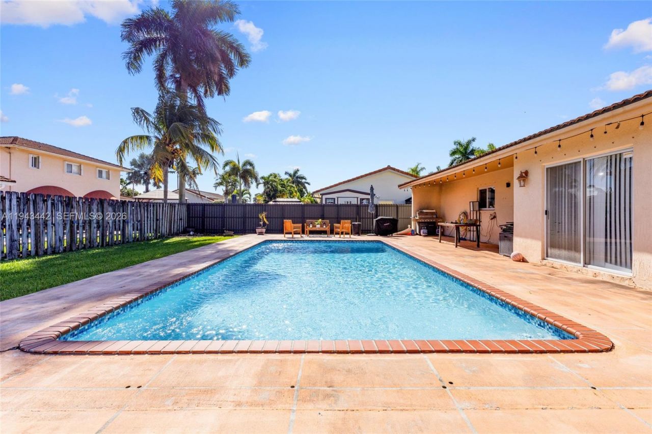 20235 SW 132nd Ave, Miami, FL 33177 Photo