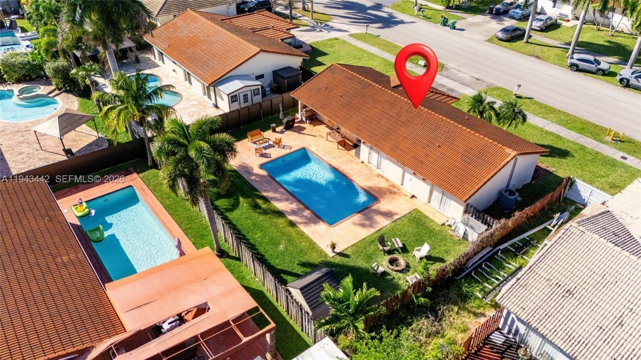 20235 SW 132nd Ave, Miami, FL 33177 Photo