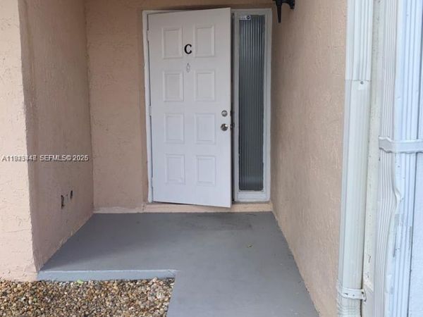 1190 Washington Cir, Unit 1190C, Homestead, FL 33034