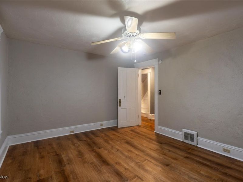 2245 E 87th Street, Cleveland, OH 44106 Photo 21