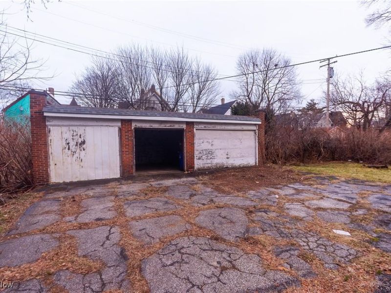 2245 E 87th Street, Cleveland, OH 44106 Photo 36