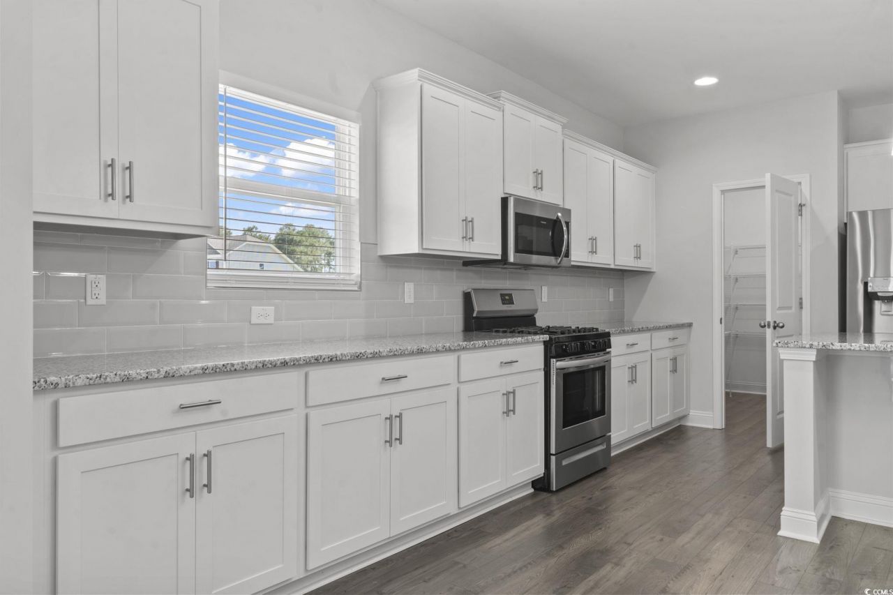 225 Astoria Park Loop Photo 10