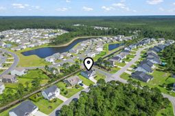 225 Astoria Park Loop photo 4