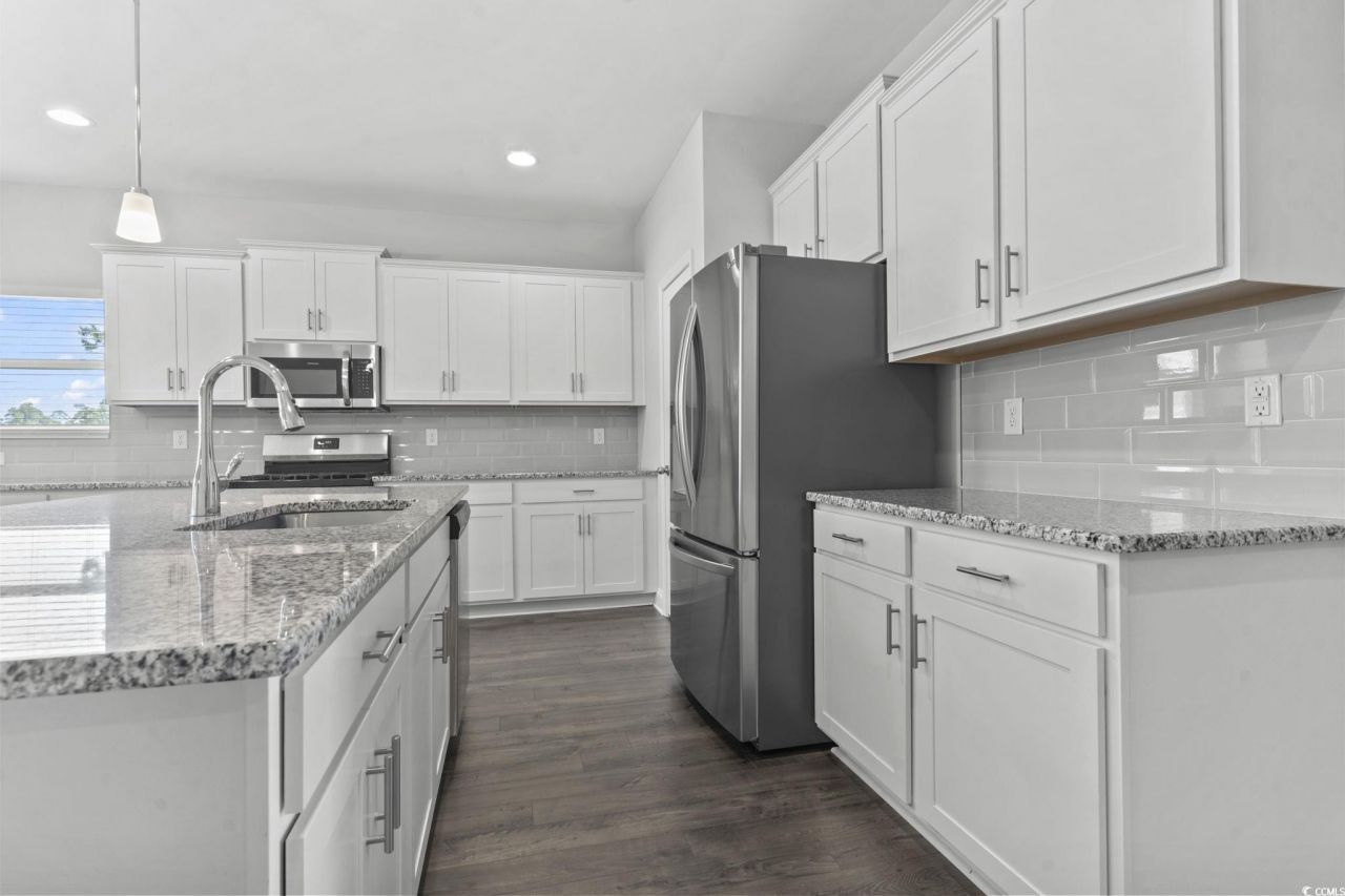 225 Astoria Park Loop Photo 8