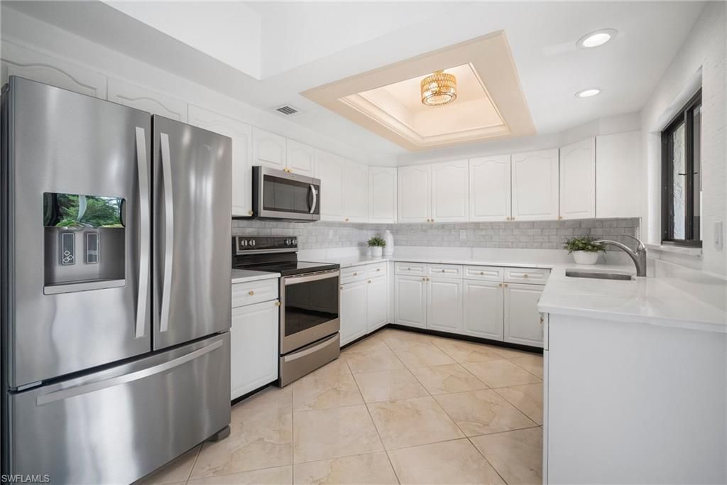 6760 Pelican Bay Blvd, Unit 312, Naples, FL 34108 Photo